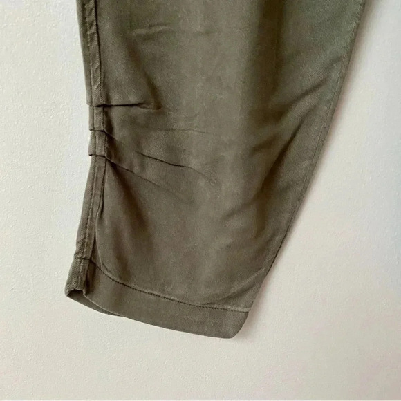 McGuire Olive Green Paperbag Crop Pants Tencel Blend High Rise Size 27 - Picture 3 of 12